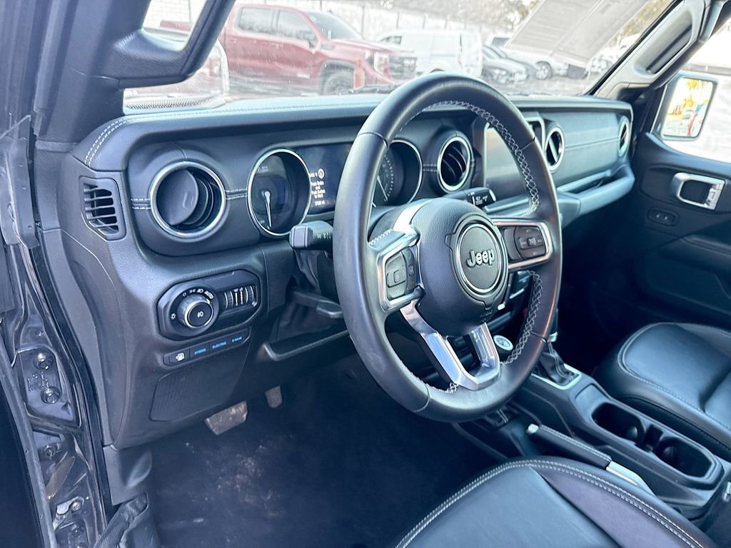 Used 2021 Jeep Wrangler Unlimited Sahara image 10
