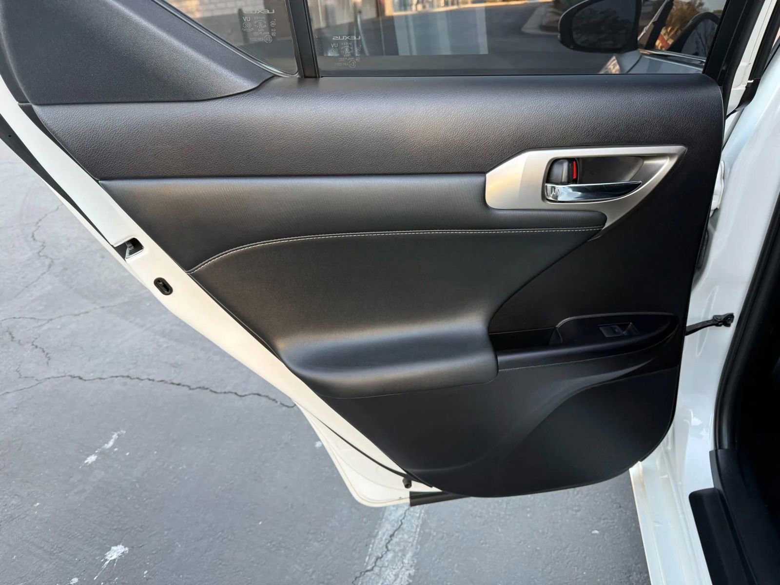 Used 2014 Lexus CT 200h Premium image 25