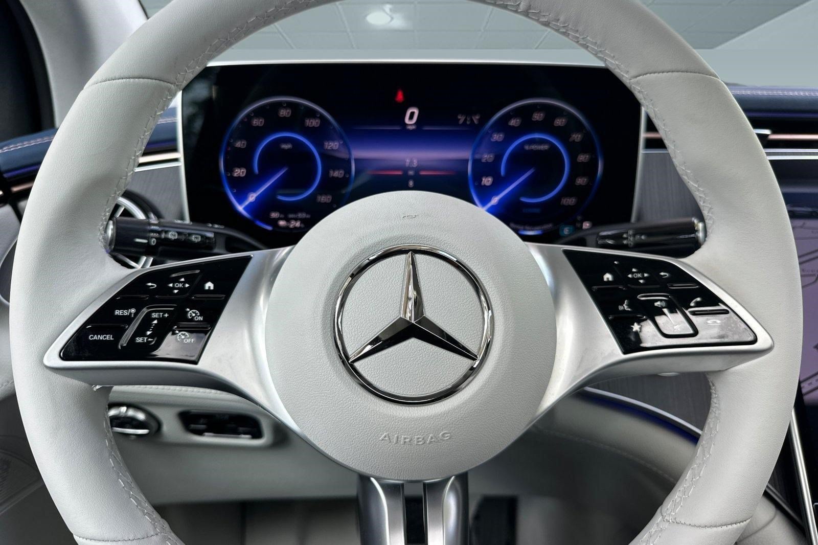 New 2027 Mercedes-Benz EQE 320 4MATIC SUV image 10