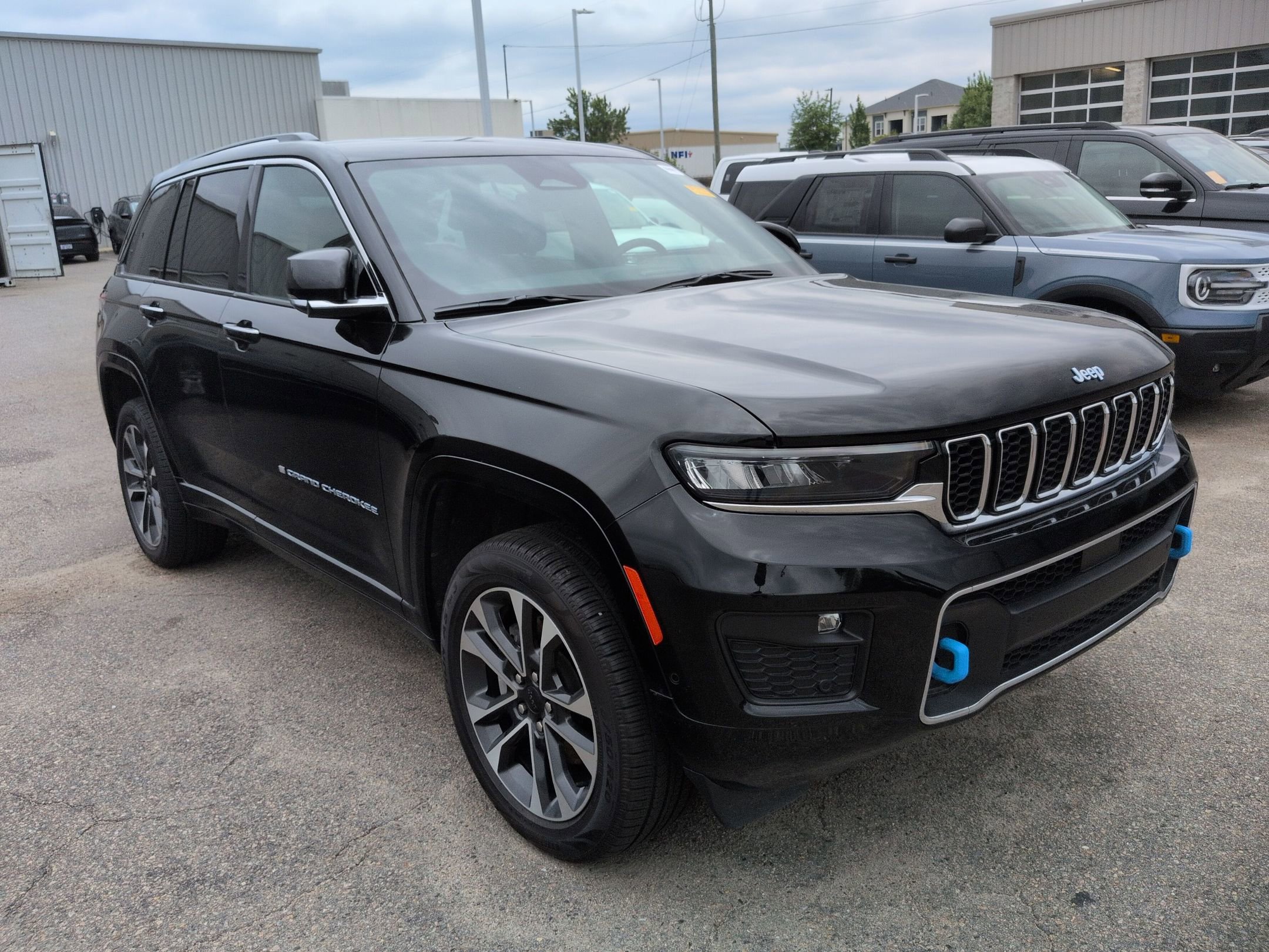 Used 2023 Jeep Grand Cherokee Overland
