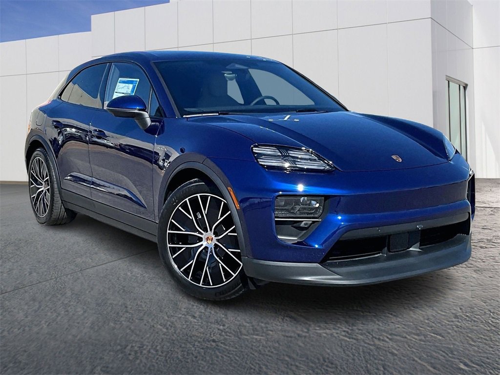 New 2026 Porsche Macan 4 Electric image 9