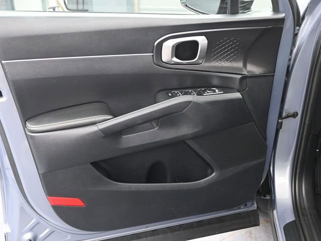 Used 2022 Kia Sorento S w/ Panoramic Sunroof Package image 9