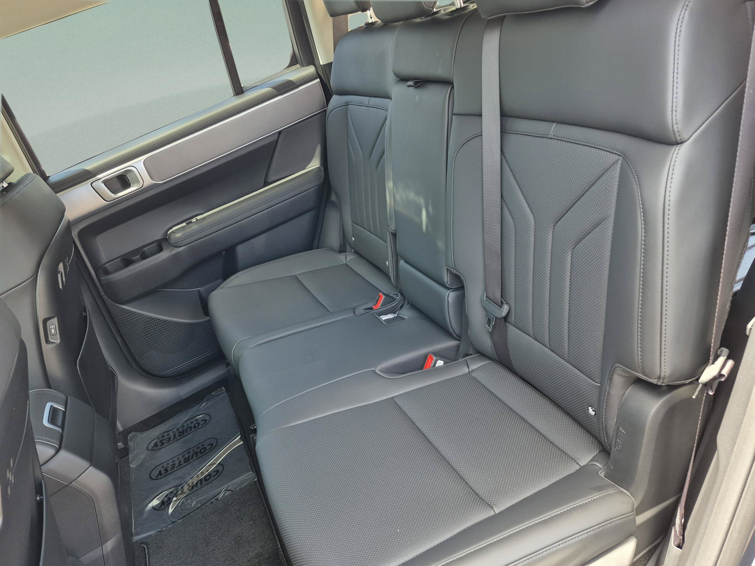 New 2026 Hyundai Santa Fe SEL FWD image 19