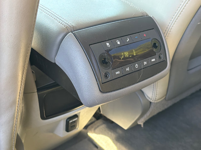 Used 2014 GMC Acadia SLT FWD image 23