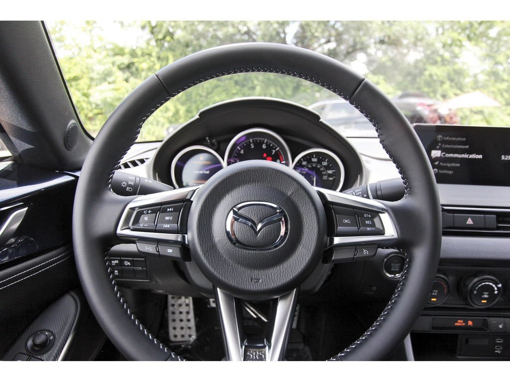 New 2026 MAZDA MX-5 Miata Club w/ Interior Package RWD image 10