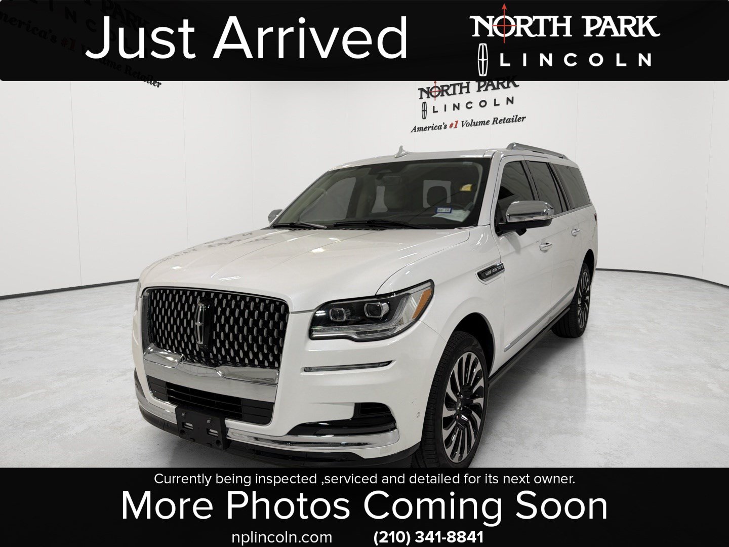 Used 2023 Lincoln Navigator L Black Label AWD/4WD image 1