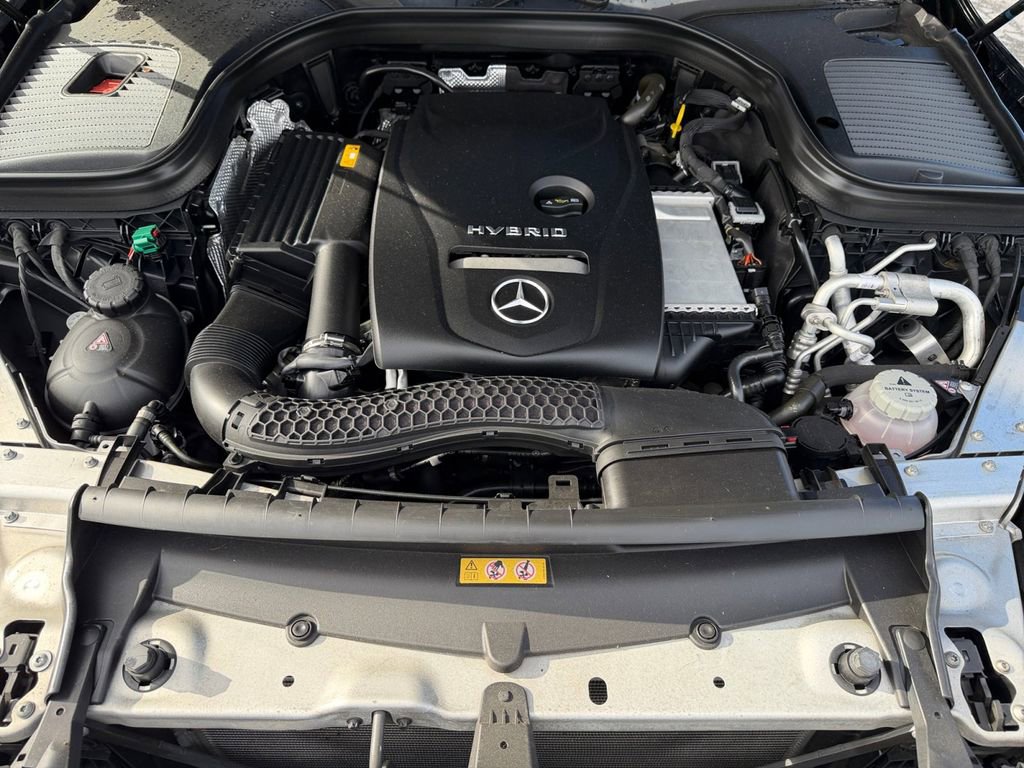 Used 2020 Mercedes-Benz GLC 350e 4MATIC image 31