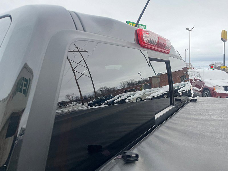 Used 2023 GMC Canyon Elevation w/ Convenience Package image 16