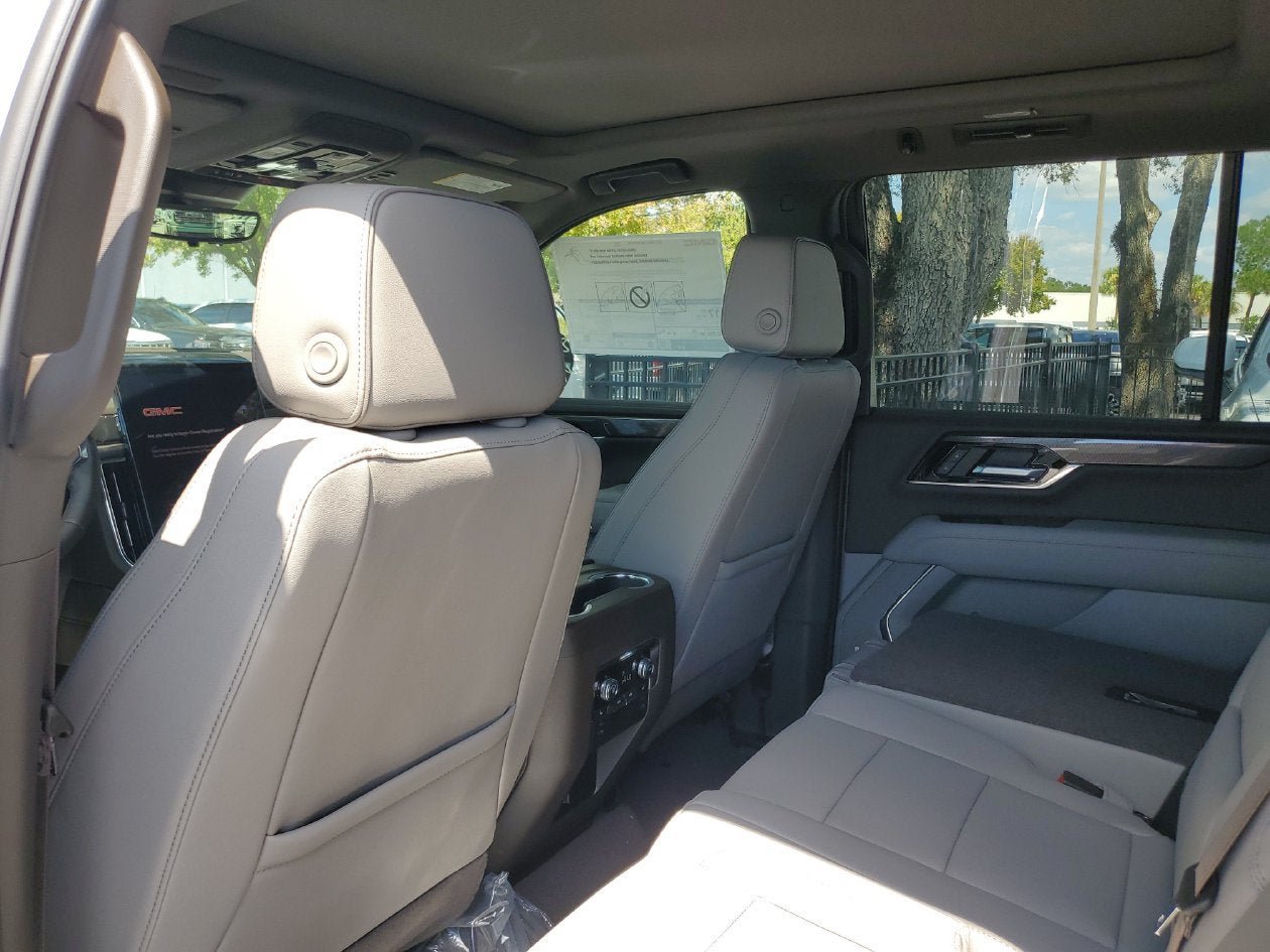New 2027 GMC Yukon Elevation RWD image 10