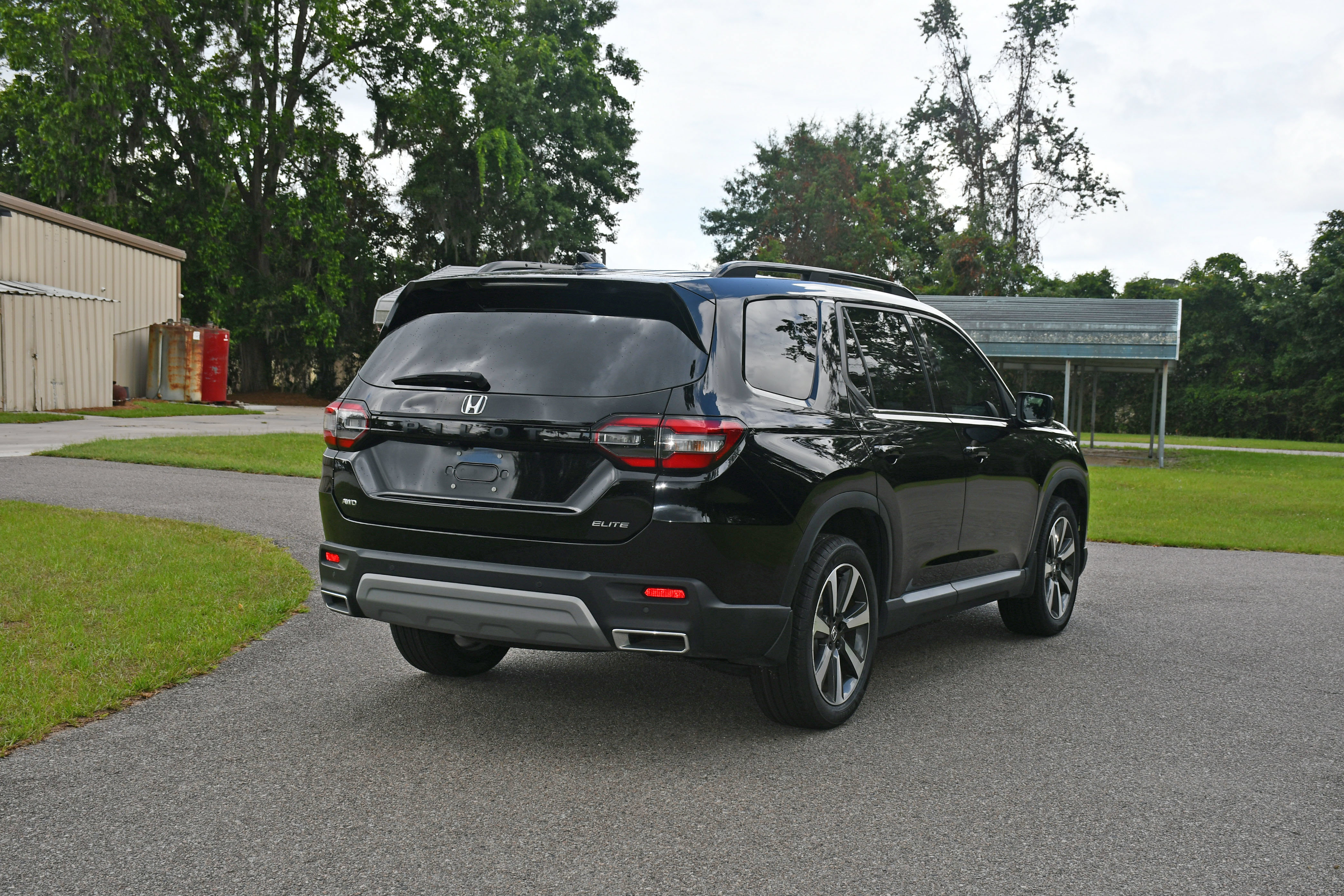 Used 2023 Honda Pilot Elite image 4