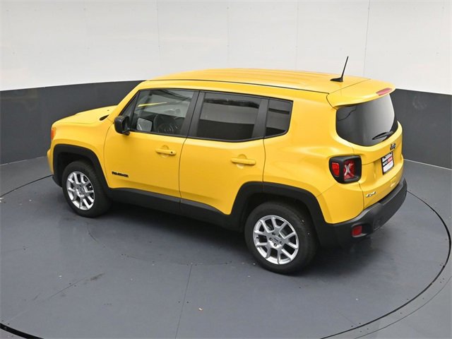 Used 2023 Jeep Renegade Latitude image 41