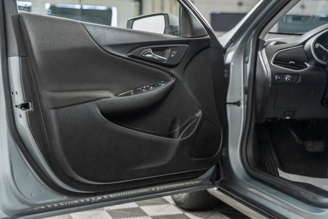 Used 2024 Chevrolet Malibu LT image 35