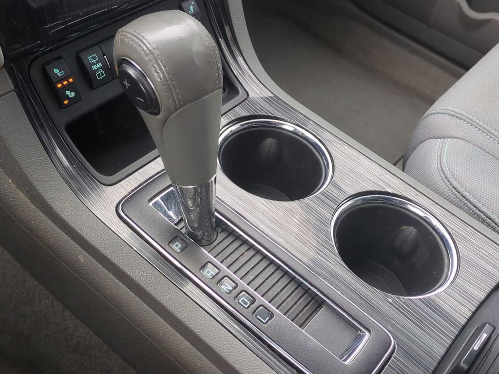 Used 2017 Chevrolet Traverse LT image 18