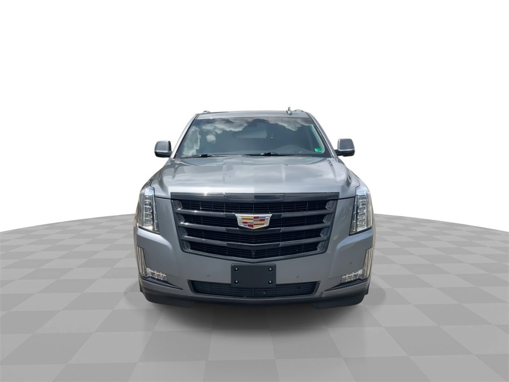 Certified 2020 Cadillac Escalade Luxury w/ Escalade Sport Edition image 3