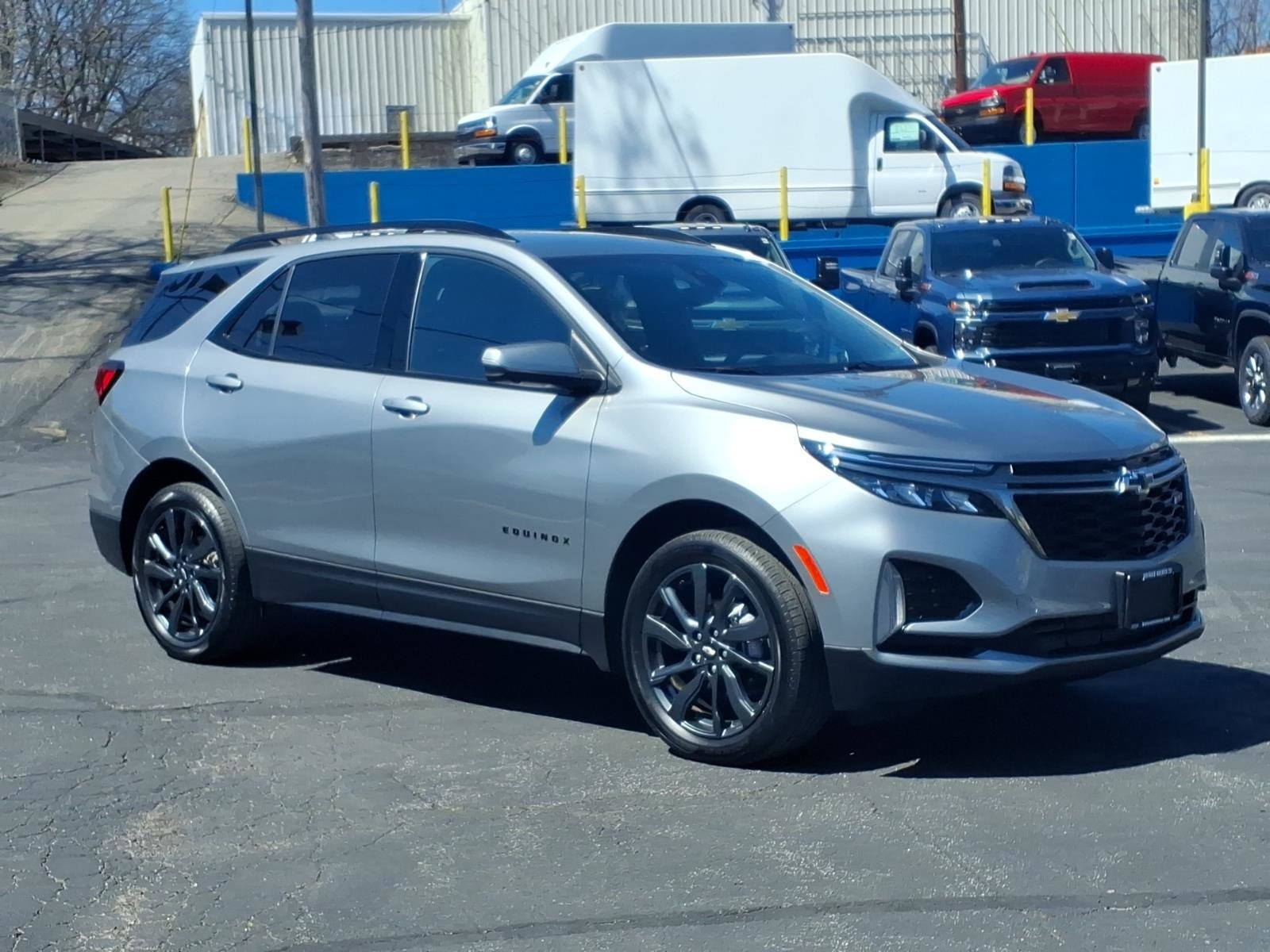 Used 2023 Chevrolet Equinox RS w/ RS Leather Package image 1
