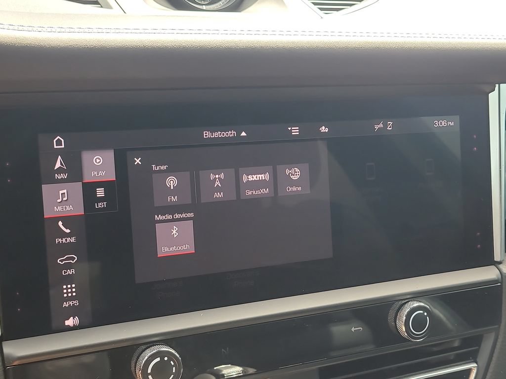 Used 2022 Porsche Macan S AWD/4WD image 22