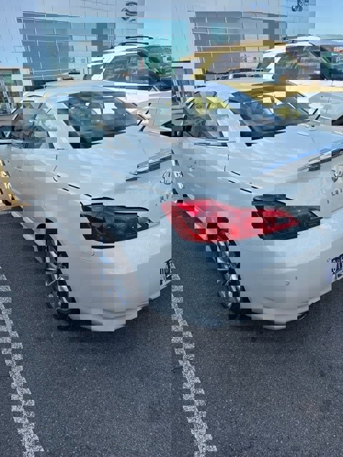 Used 2015 INFINITI Q60 Convertible w/ Premium Package image 7