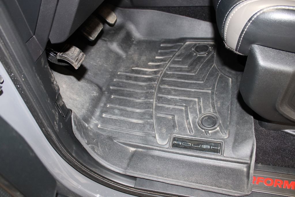 Used 2018 Ford F150 Raptor w/ Equipment Group 802A Luxury image 52