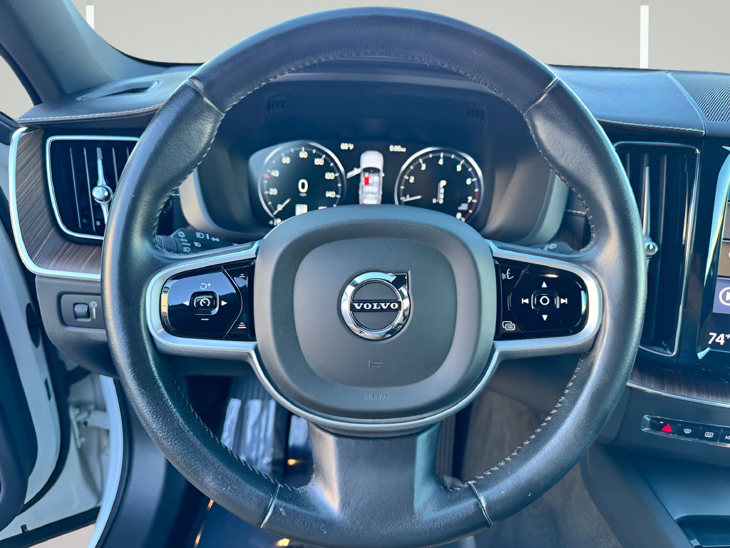 Used 2021 Volvo XC60 T5 Inscription w/ Advanced Package AWD/4WD image 13