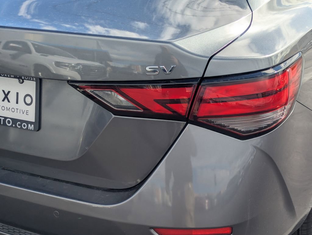 Used 2021 Nissan Sentra SV w/ Lighting Package image 5