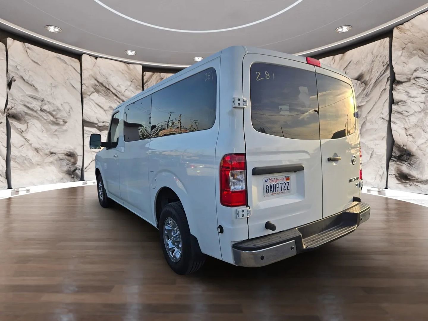 Used 2017 Nissan NV 3500 SV w/ SV Technology Package image 8