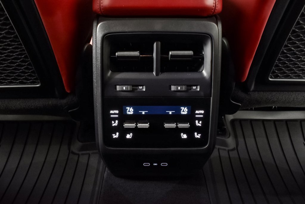 Certified 2025 Porsche Macan 4S Electric w/ Premium Package image 20