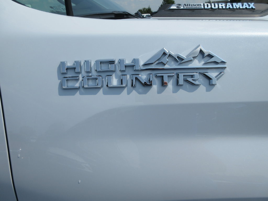 New 2026 Chevrolet Silverado 3500 High Country w/ High Country Premium Package AWD/4WD image 11