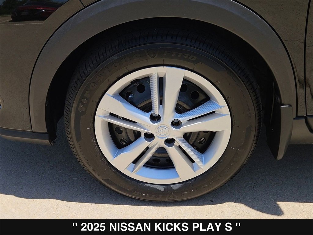 New 2025 Nissan Kicks Play S image 29