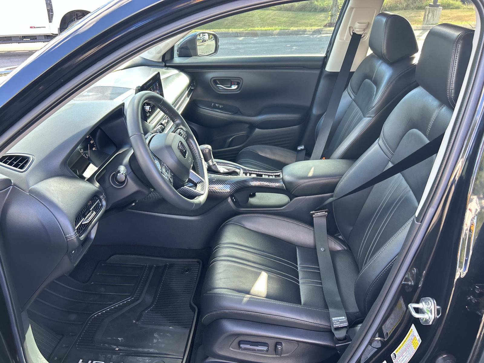 Used 2025 Honda HR-V EX-L image 25