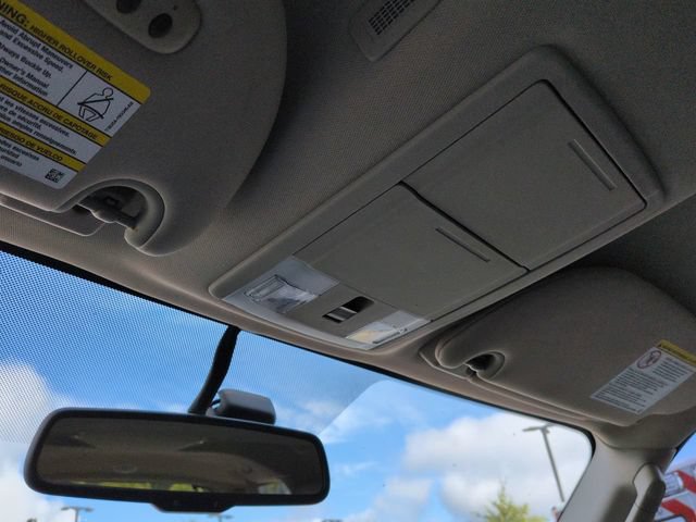 Used 2013 Lincoln Navigator L 2WD image 26