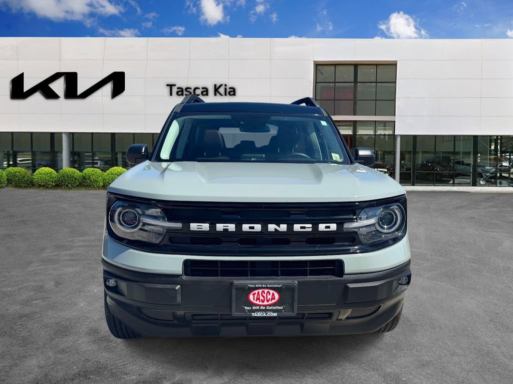 Used 2023 Ford Bronco Sport Outer Banks w/ Tech Package AWD/4WD image 2