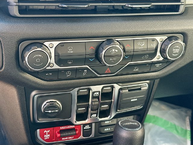 New 2026 Jeep Gladiator Sport AWD/4WD image 14