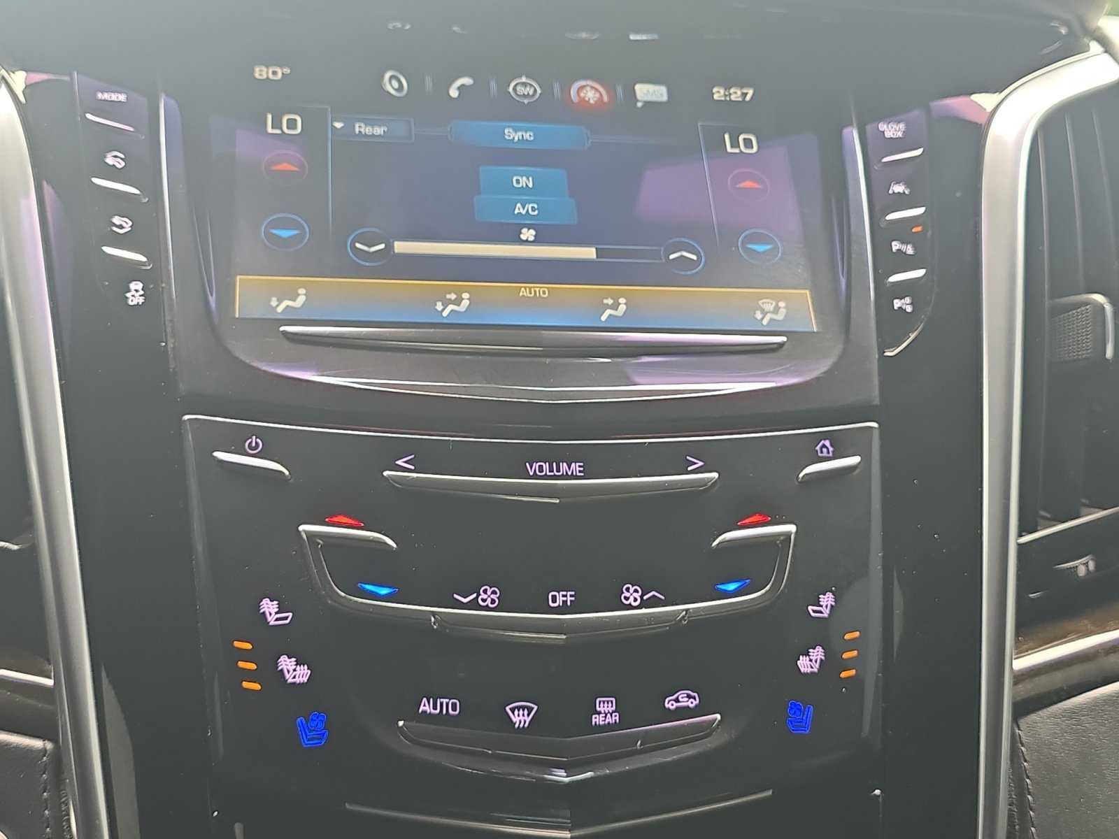 Used 2018 Cadillac Escalade ESV Platinum RWD image 18