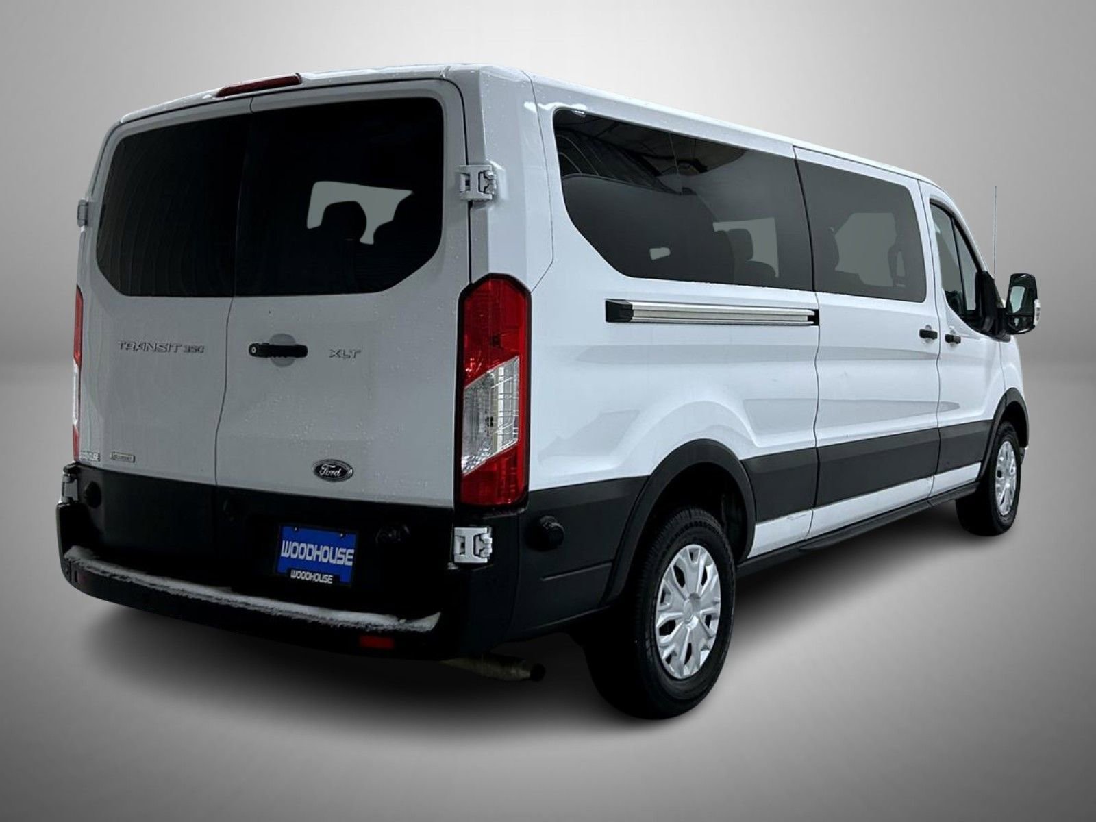 Used 2024 Ford Transit 350 XLT RWD image 5