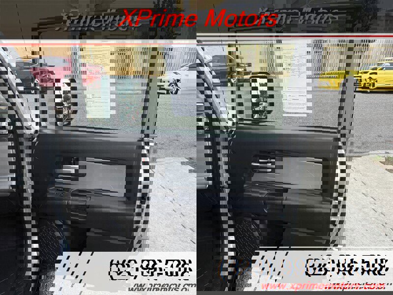 Used 2007 Toyota FJ Cruiser 4WD image 24