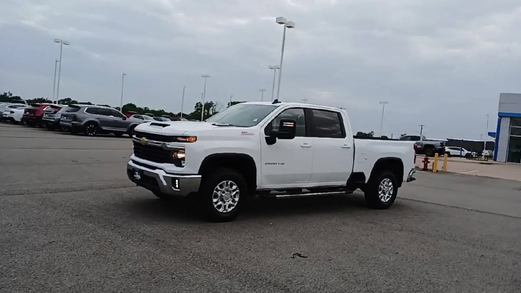 Certified 2025 Chevrolet Silverado 2500 LT image 4