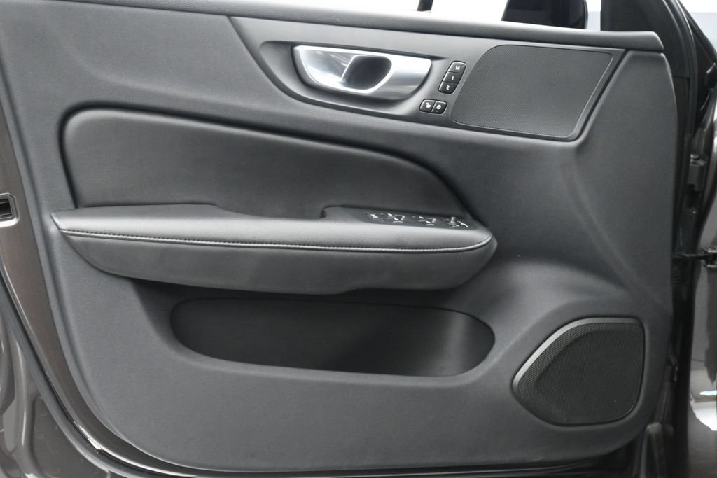 Used 2024 Volvo S60 B5 Plus AWD/4WD image 9