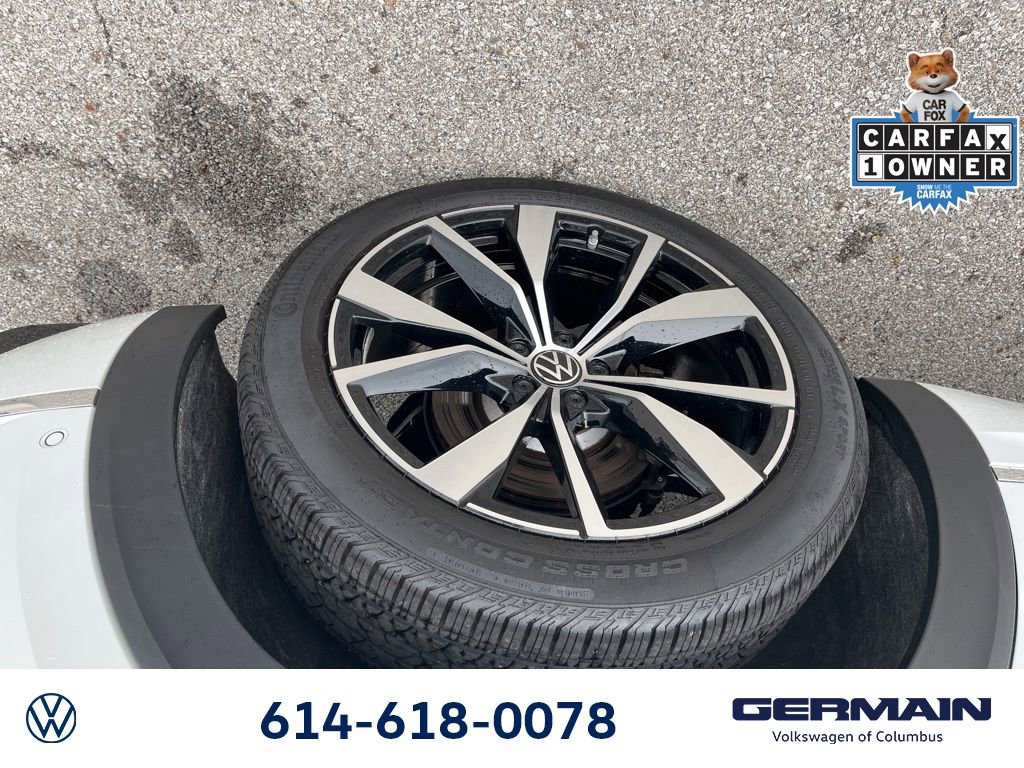 Used 2024 Volkswagen Atlas Cross Sport SEL Premium R-Line AWD/4WD image 20