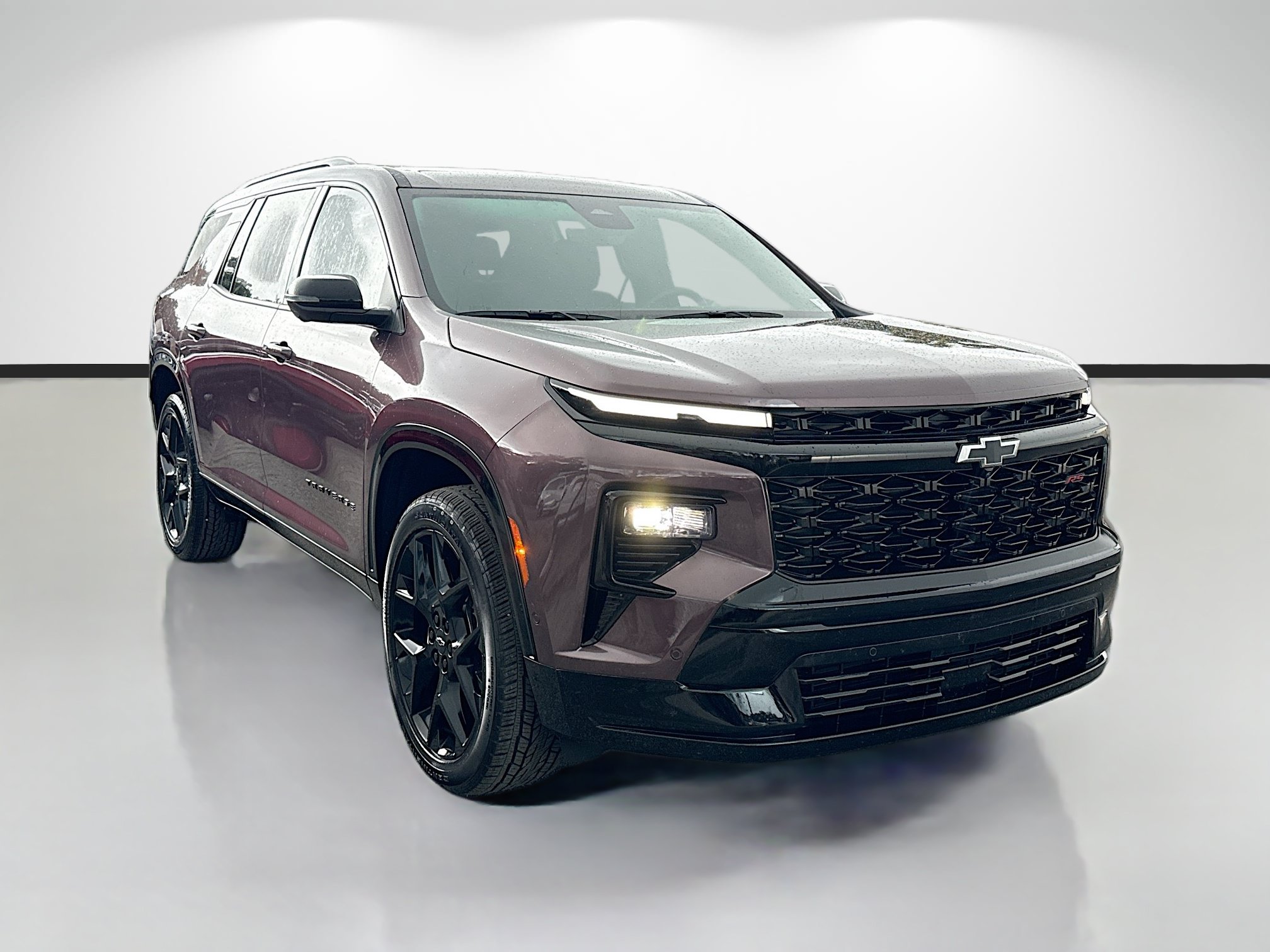 Used 2026 Chevrolet Traverse RS FWD image 1