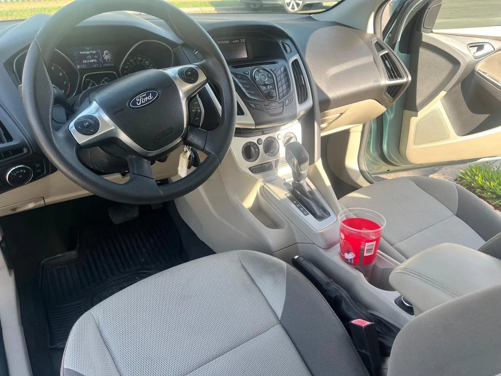 Used 2012 Ford Focus SE FWD image 12