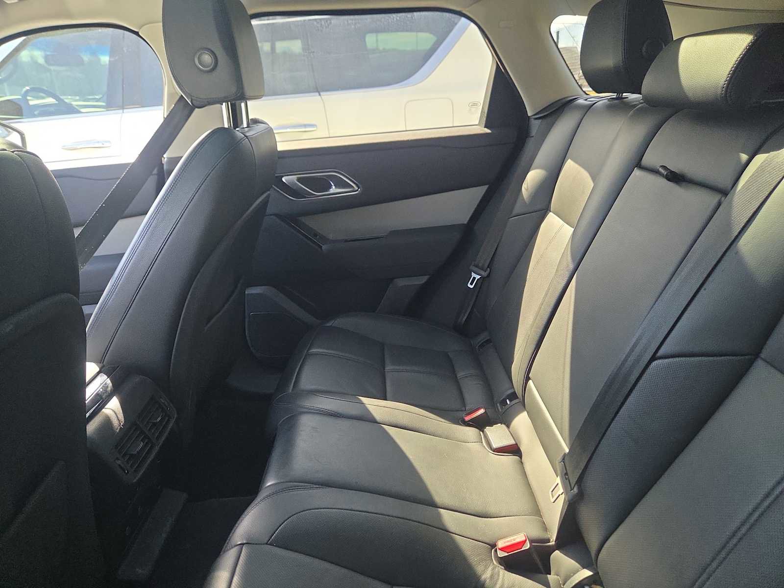 Used 2024 Land Rover Range Rover Velar S image 12