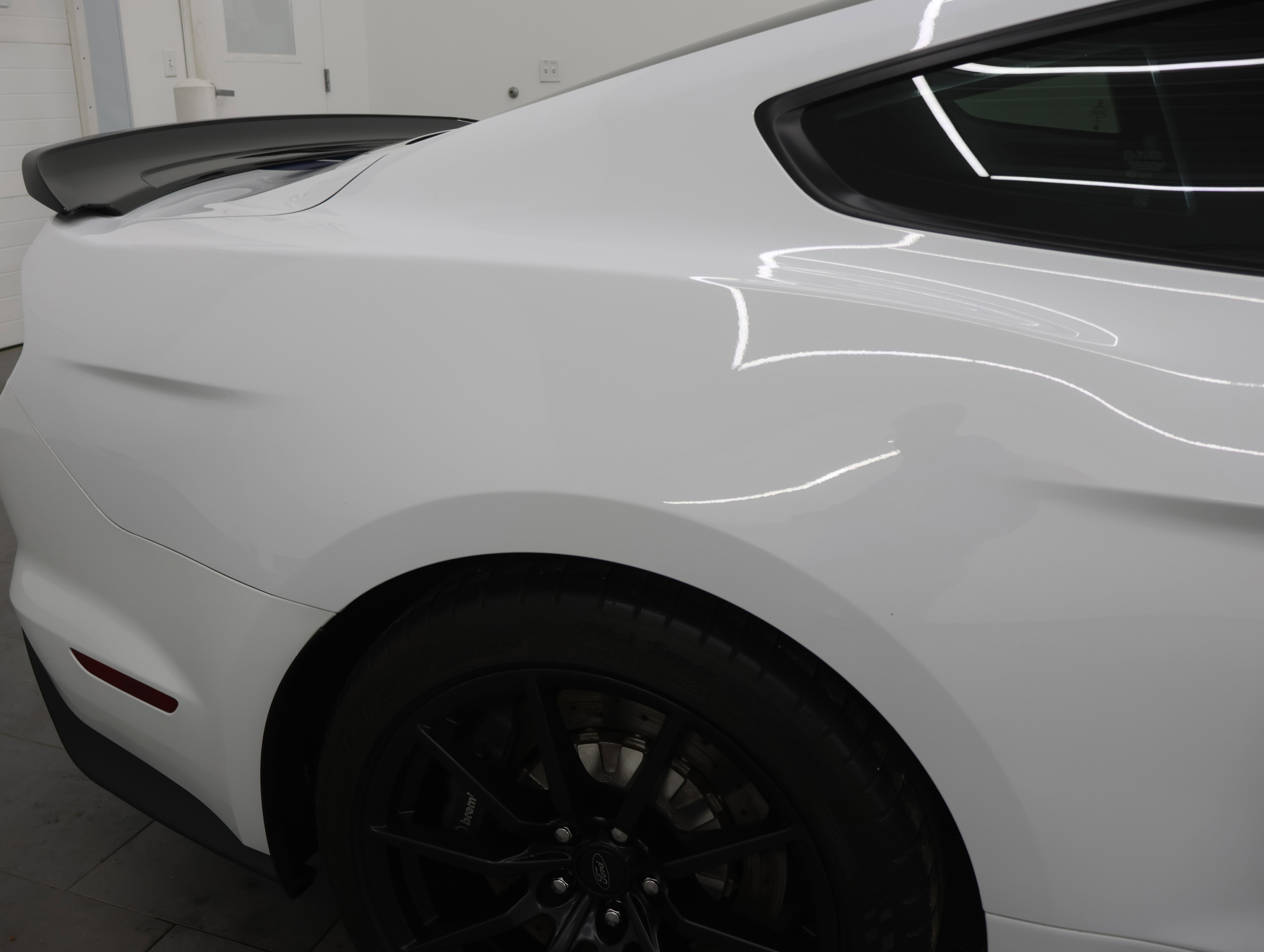 Used 2018 Ford Mustang Shelby GT350 w/ Electronics Package image 24