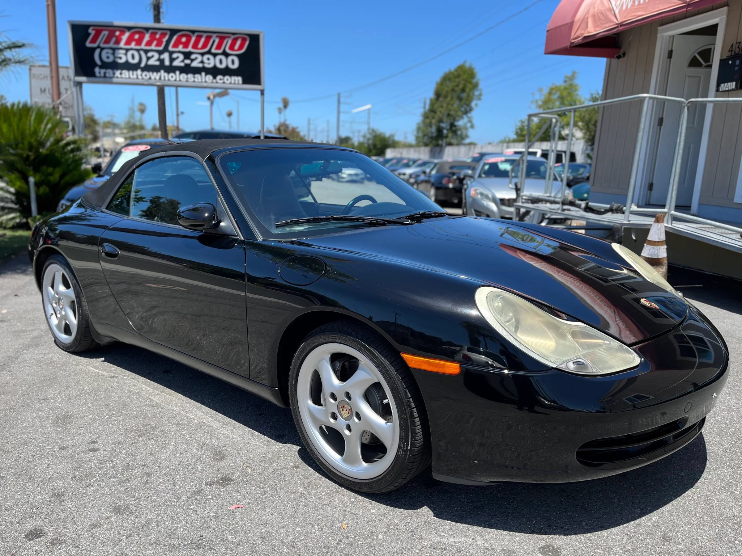 Used 2001 Porsche 911 Carrera 4 AWD/4WD image 1