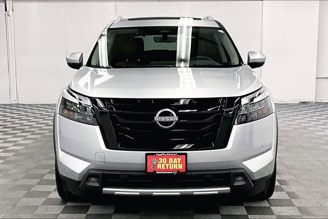 New 2025 Nissan Pathfinder Platinum w/ Lighting Package (N93) image 16