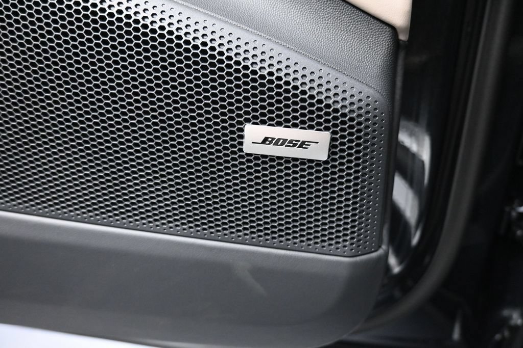 Used 2026 Porsche Macan Electric RWD image 21