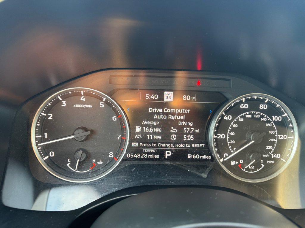Used 2024 Mitsubishi Outlander AWD image 17