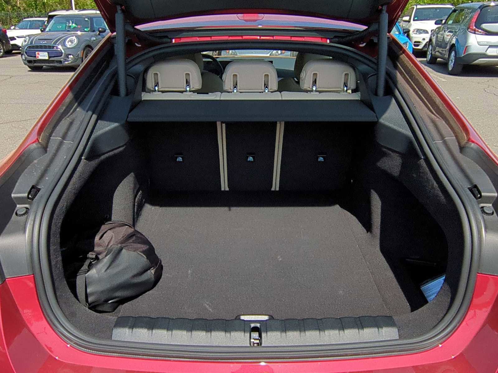 Used 2025 BMW i4 xDrive40i w/ Premium Package image 37