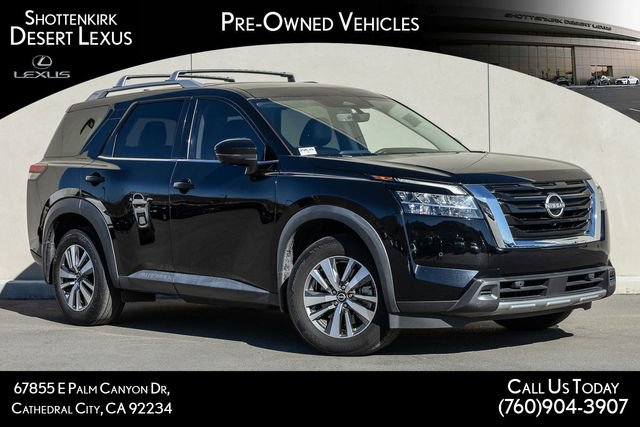 Used 2023 Nissan Pathfinder SL image 1