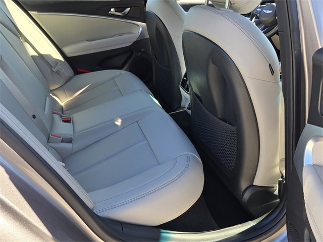 Certified 2023 Genesis G70 2.0T image 15