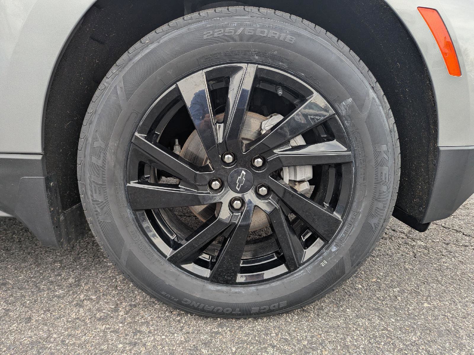 Used 2023 Chevrolet Equinox LS w/ LS Convenience Package image 9